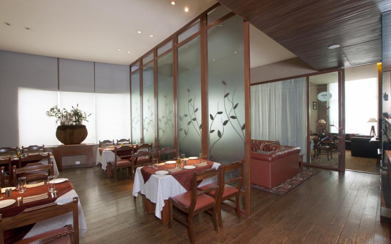 Ecohub Hotel Kolkata Bagian luar foto