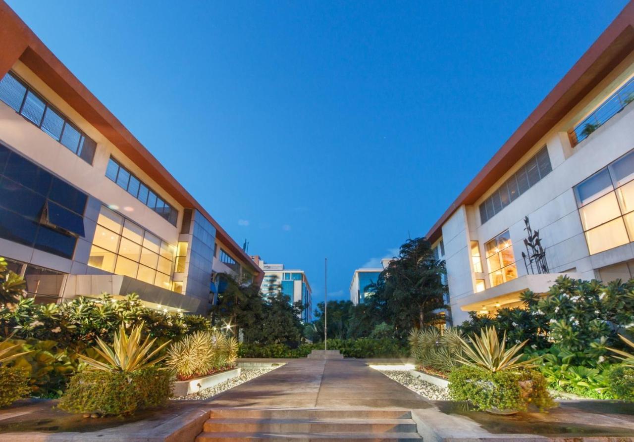Ecohub Hotel Kolkata Bagian luar foto