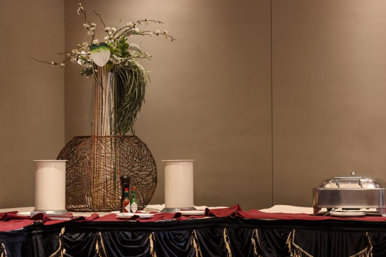 Ecohub Hotel Kolkata Bagian luar foto