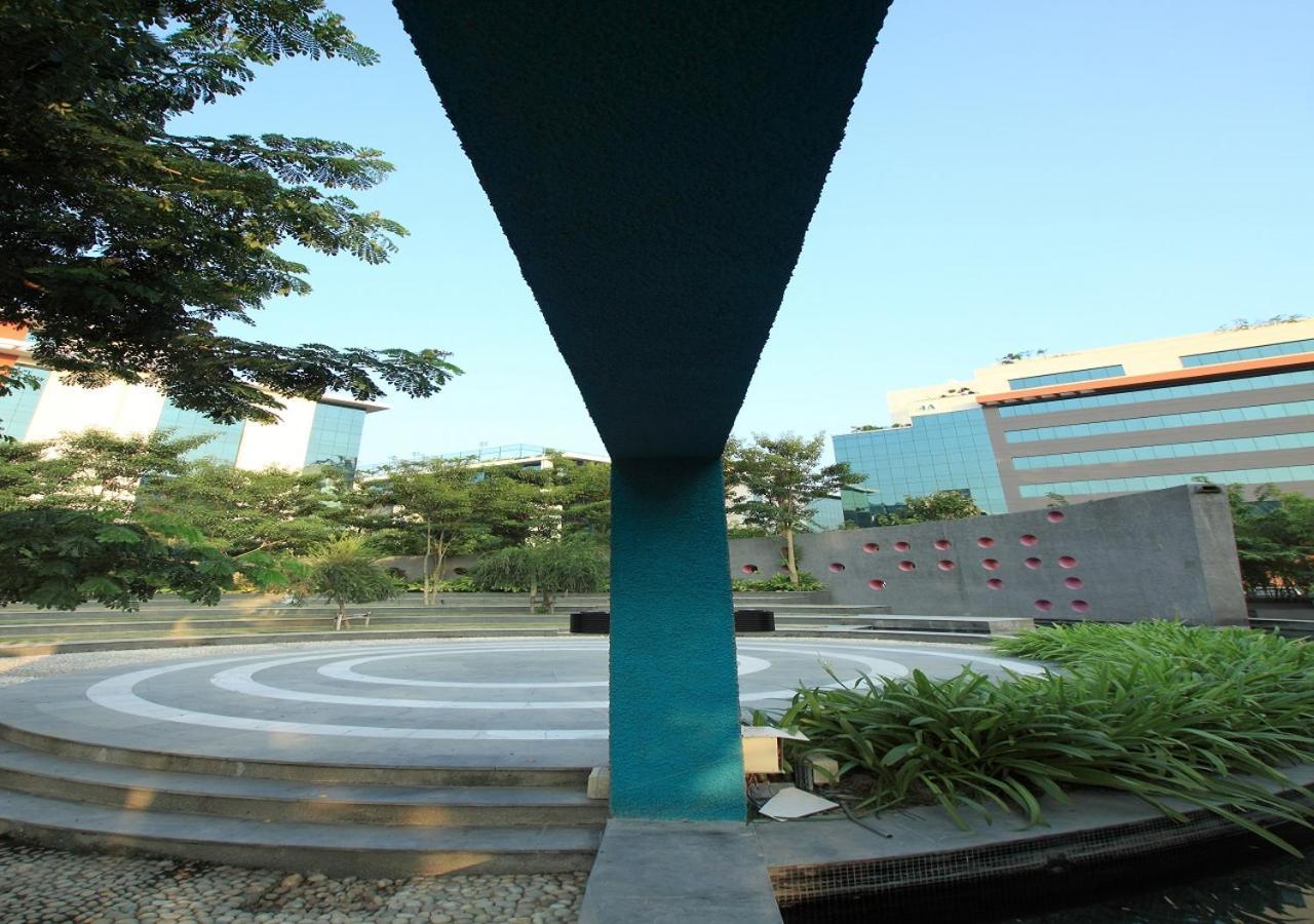 Ecohub Hotel Kolkata Bagian luar foto